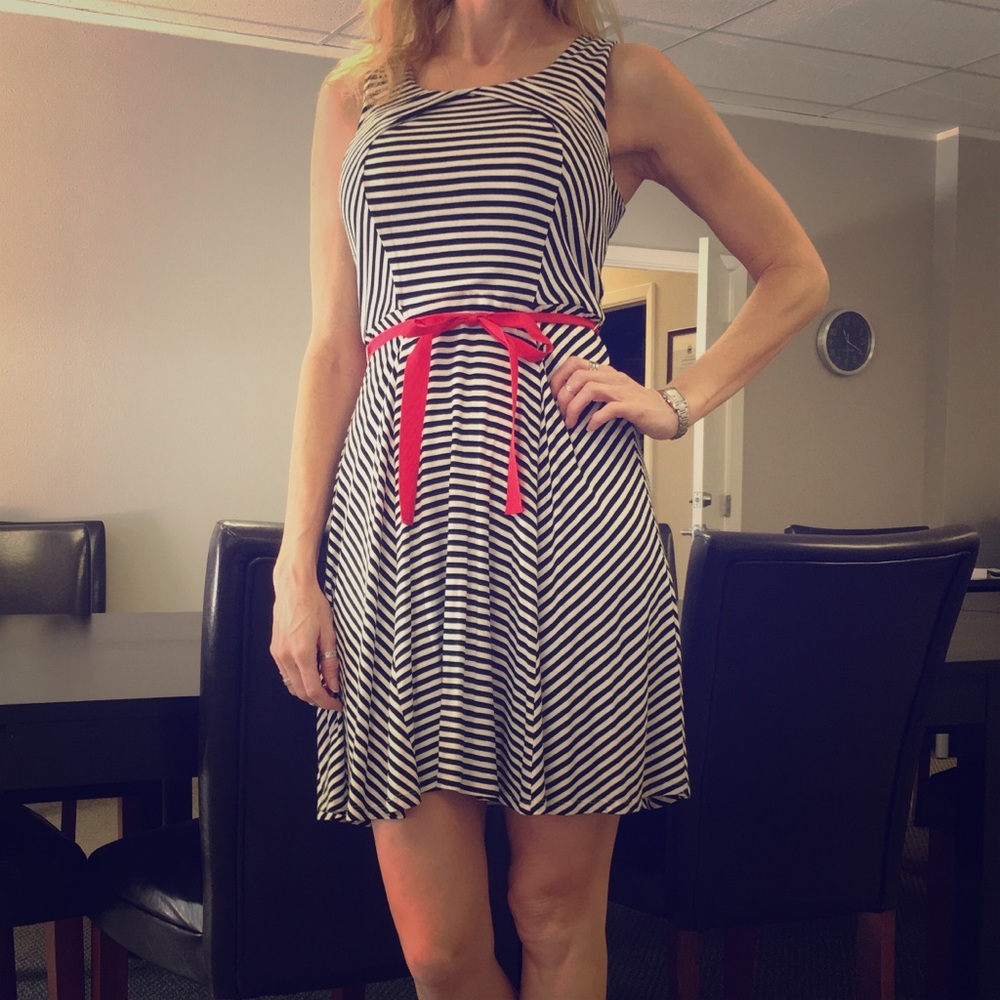 Sz Small ELLE black & white striped sundress